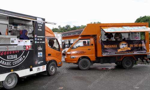 SB01_20082018_F_TRUCK