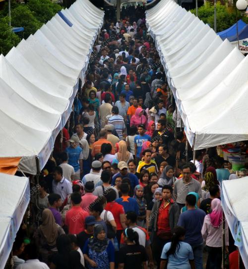 SB01_21072012_PASAR_RAMADAN