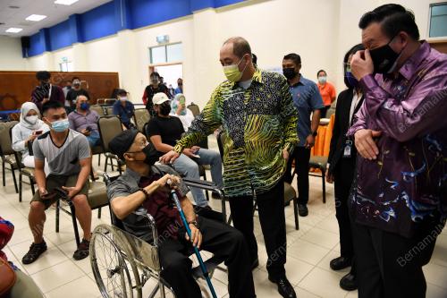 DATUK HAJIJI NOOR