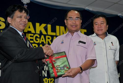 SB01_23022012_MAKANAN
