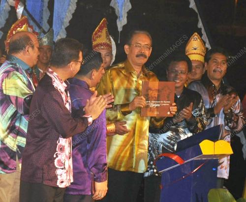 TUN JUHAR MAHIRUDDIN