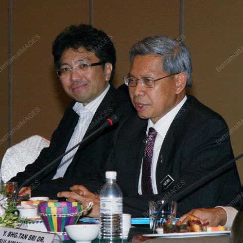 DATUK MUSTAPA MOHAMED