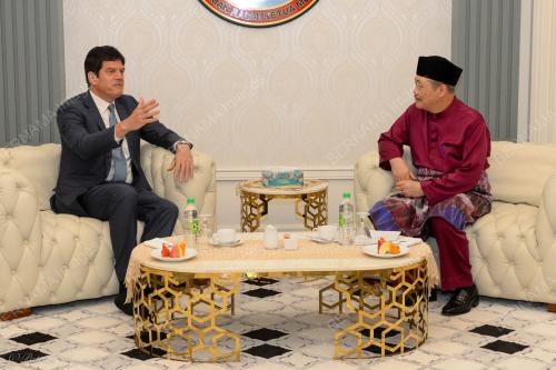 DATUK HAJIJI NOOR