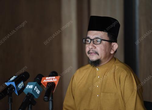 DATUK NORHALIM YUNUS