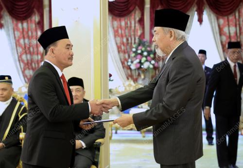 DATUK ROSLAN MUHARAM