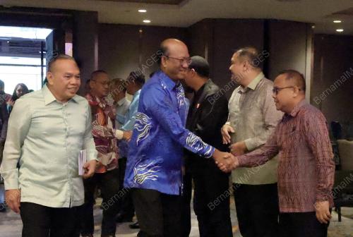 DATUK AZMAN MOHD YUSOF