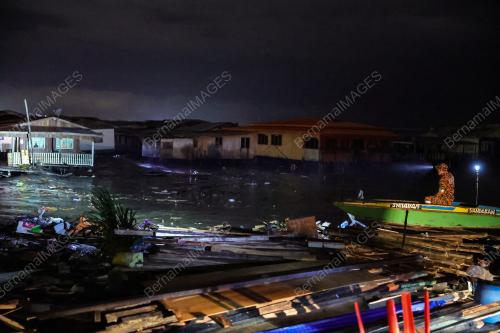 AIR LAUT PASANG