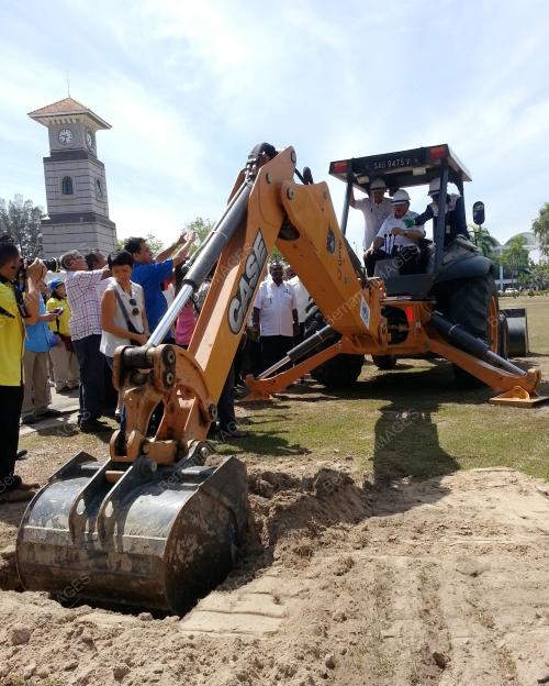 SB01_27022015_TENGKU_ADNAN