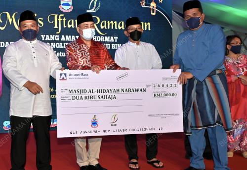 DATUK SERI HAJIJI NOOR