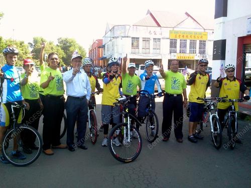 SB01_27082012_BERBASIKAL