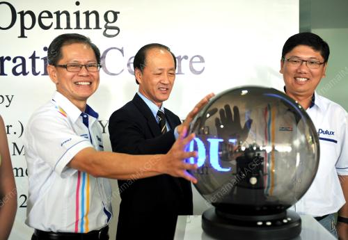 DATUK EDWARD YONG OUI FAH