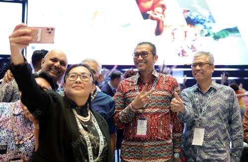 PERSIDANGAN PELANCONGAN DUNIA