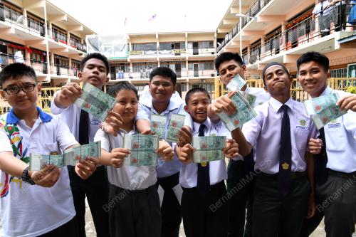 SB01_30012018_BANTUAN_SEKOLAH