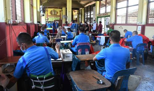 BANDUAN JAHIT PERALATAN PPE