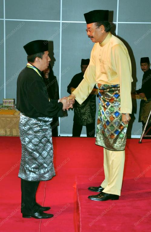 TUN JUHAR MAHIRUDDIN
