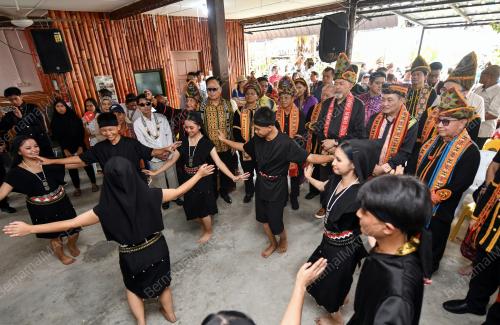 PESTA KAAMATAN SABAH