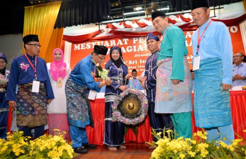 SB01_30082015_MESYUARAT