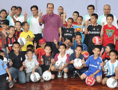 BOLA SEPAK