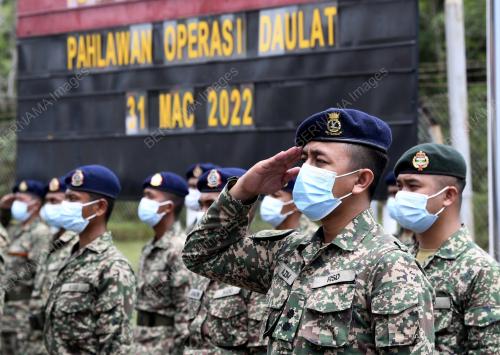 MEMPERINGATI OPS DAULAT