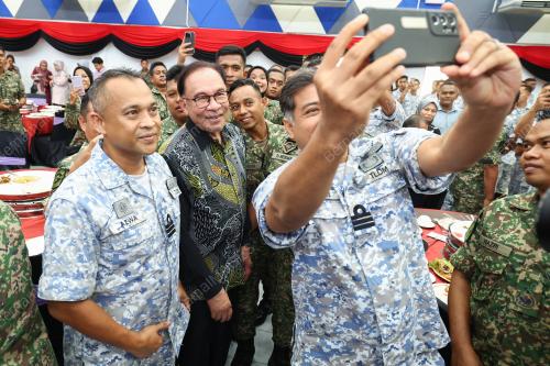 DATUK SERI ANWAR IBRAHIM
