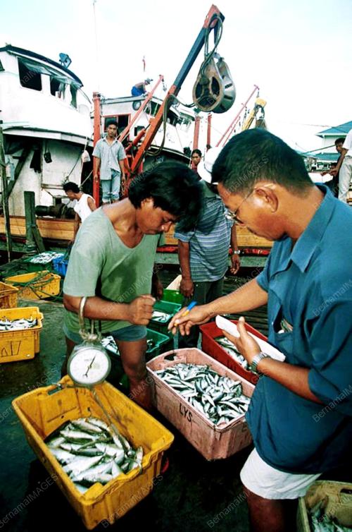 SB02-04_05_2000_REZEKI_LAUT_07012016