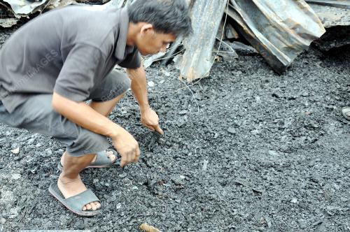 SB02_01042014_TERBAKAR