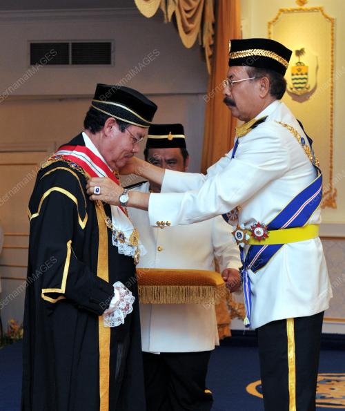 TUN JUHAR MAHIRUDDIN