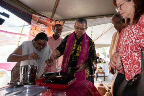 DATUK AARON AGO DAGANG