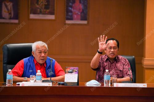 MESYUARAT_UMNO
