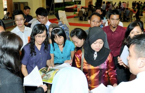 SB02_02102012_PENCARI_KERJA