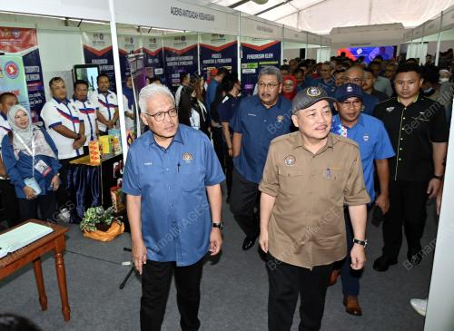 DATUK SERI HAJIJI NOOR
