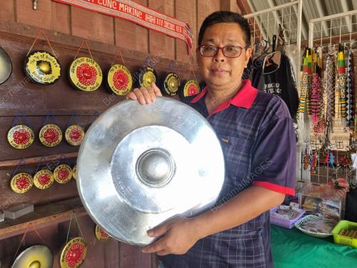 GONG KAMPUNG SUMANGKAP KUDAT