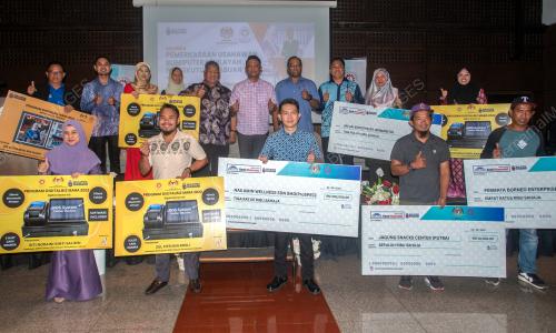 MAJLIS AMANAH RAKYAT (MARA)