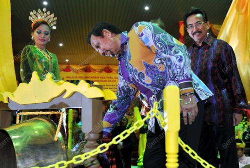 SB02_04032012_RASMI_FESTIVAL
