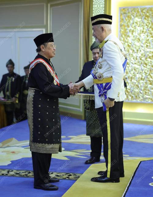 TUN JUHAR MAHIRUDDIN