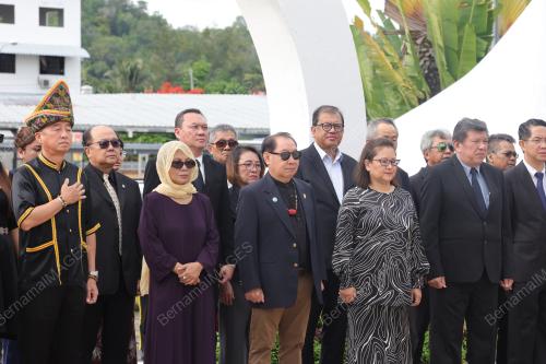 TRAGEDI DOUBLE SIX SEMBULAN