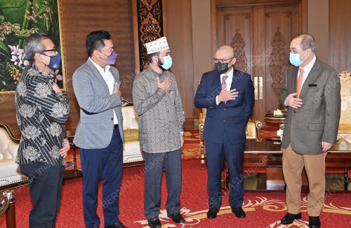DATUK HAJIJI NOOR