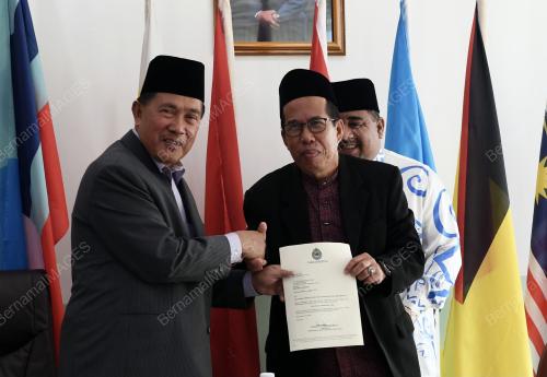 DATUK SAPAWI AHMAD