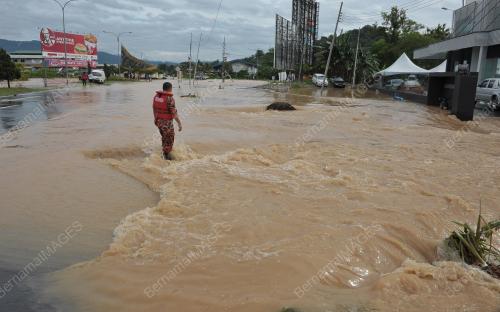 SB02_07102014_BANJIR