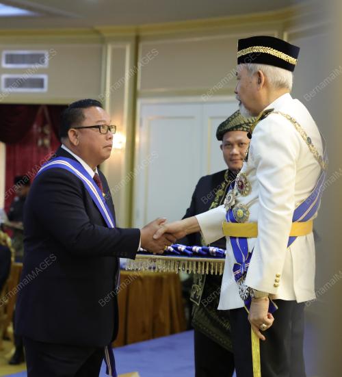 TUN JUHAR MAHIRUDDIN