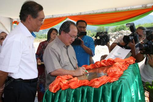 TAN ASRI BERNARD DOMPOK