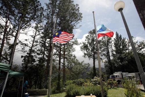 SB02_08062015_BENDERA