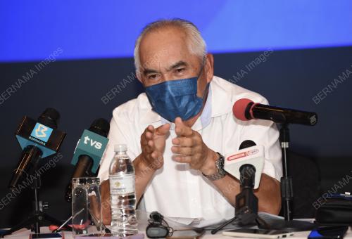 DATUK DR YUSOF YACOB