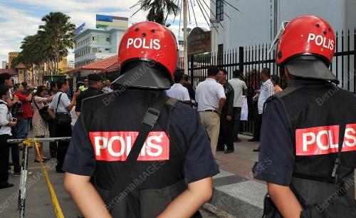 SB02_09012012_POLIS