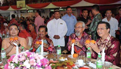 SB02_09022016_TAHUN_BARU