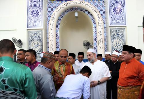 SB02_09022018_AGONG