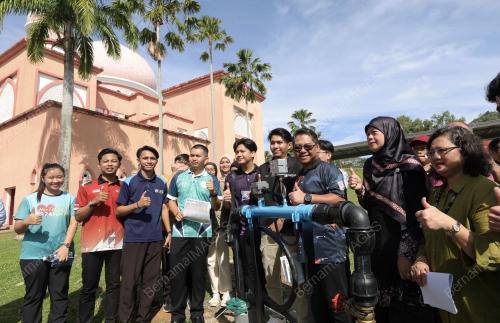 DATUK MUSTAPHA SAKMUD