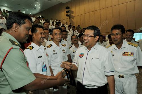 SB02_10022012_LAWATAN2