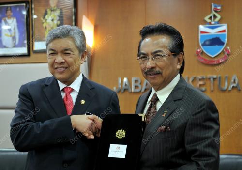 SB02_10022015_CM_WATIKAH