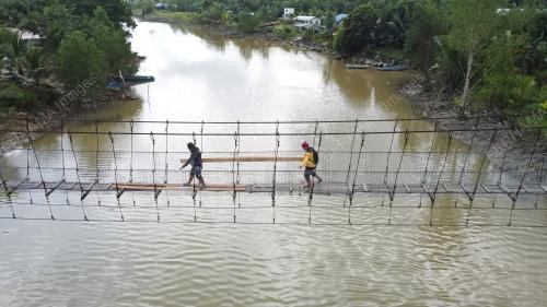 JAMBATAN GANTUNG